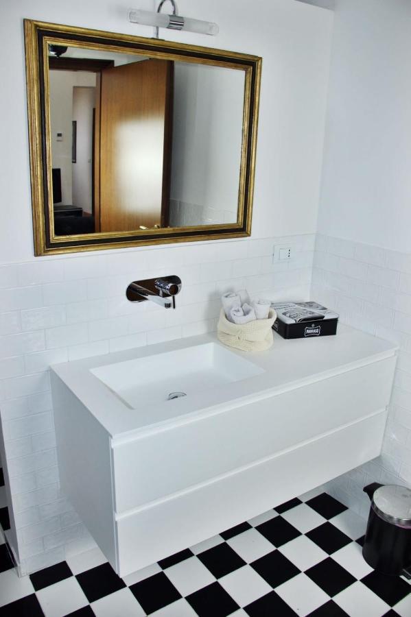 Realkasa Lovin House Apartamento Bolonha Exterior foto